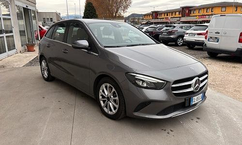 Mercedes-Benz B 180 ...