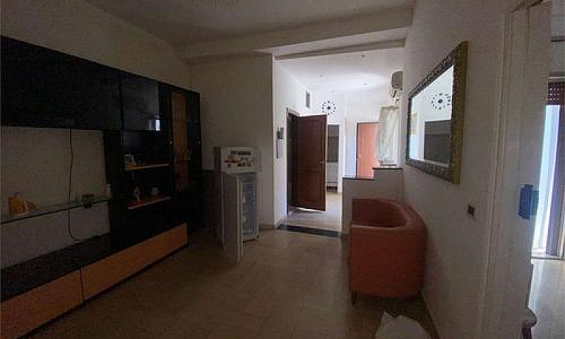 Trilocale A Taranto...