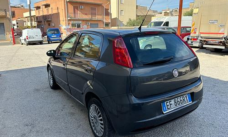 Fiat Grande Punto 13...