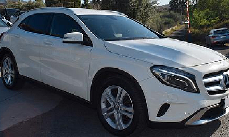 Mercedes-Benz Gla 20...