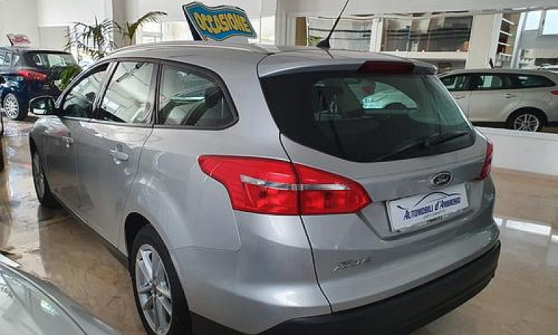 Ford Focus Sw 1.5 Td...