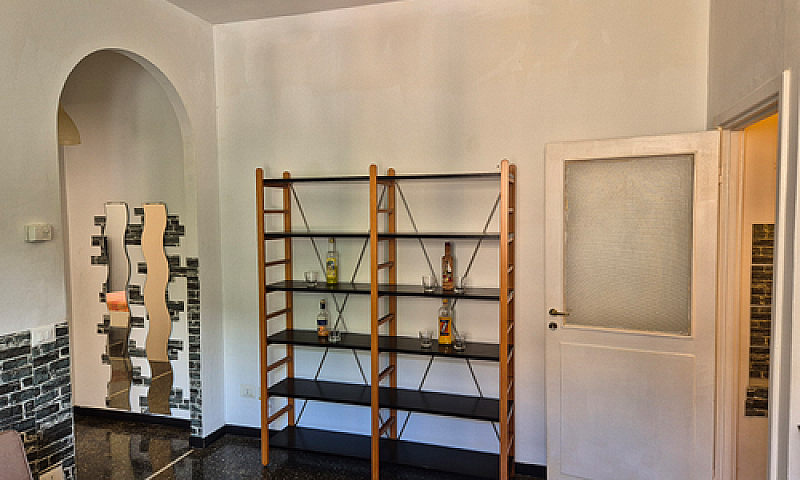 Ampio Bilocale Borgo...