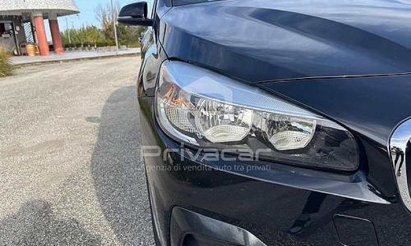 Bmw 218D Active Tour...