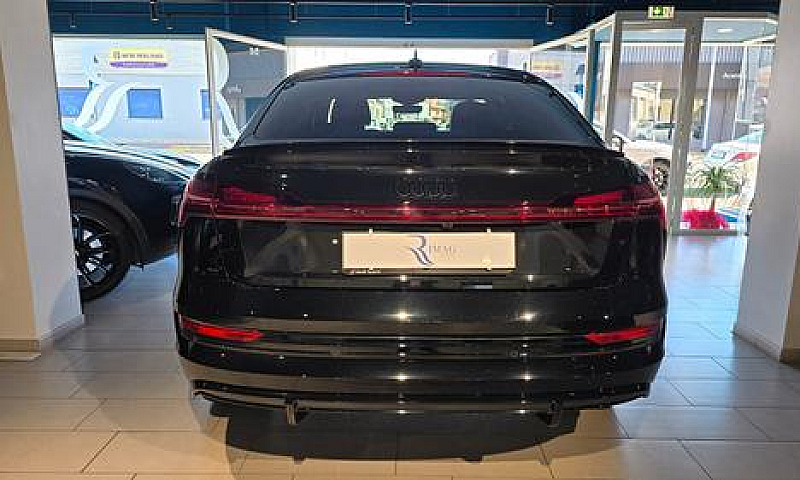 Audi Q8 E-Tron Spb 5...