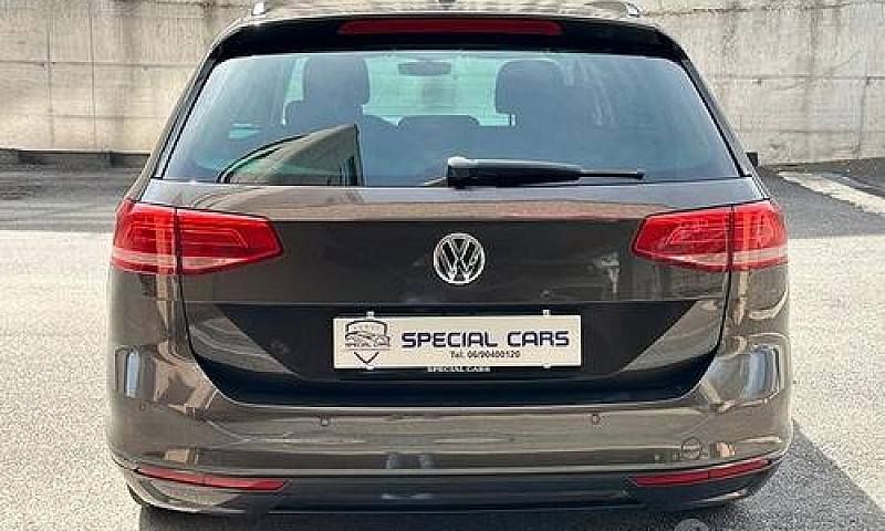 Volkswagen Passat Va...
