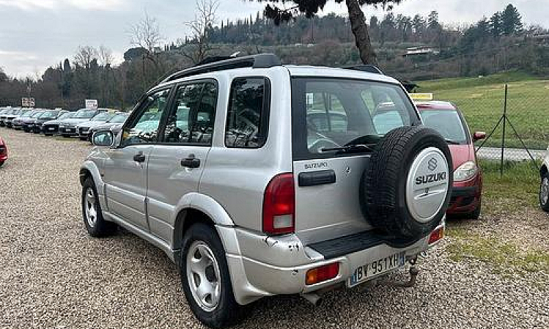Suzuki Grand Vitara ...