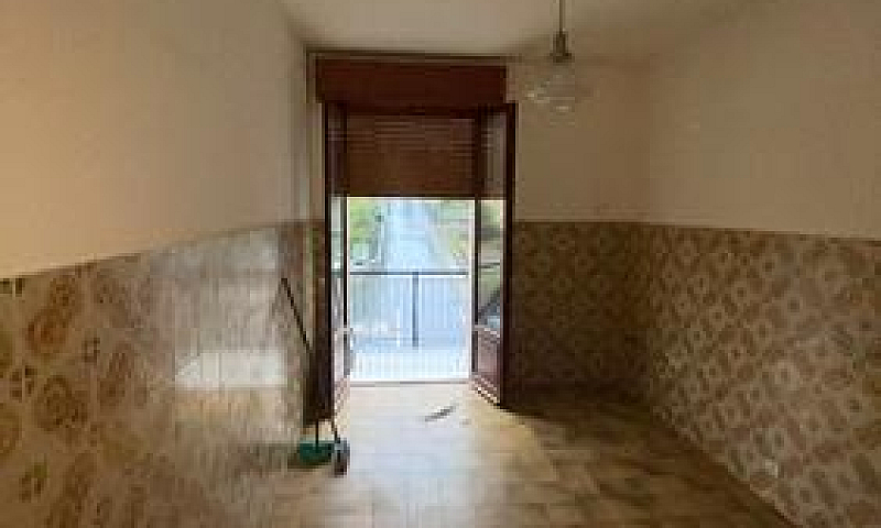 Quadrilocale In Rami...