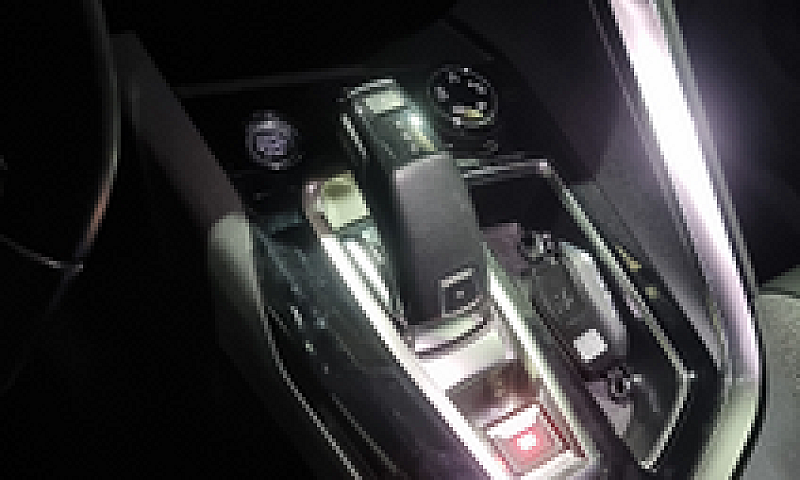 Peugeot 3008...