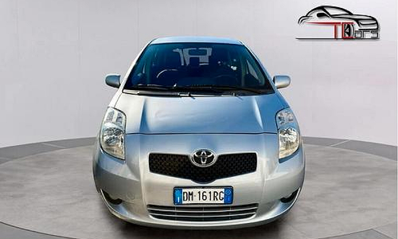 Toyota Yaris 1.3 - G...
