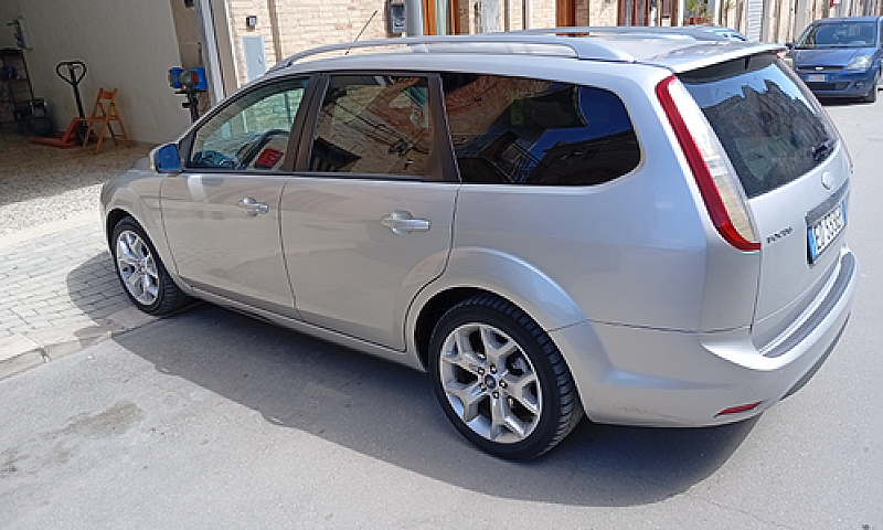 Ford Focus 1.6 Tdi T...