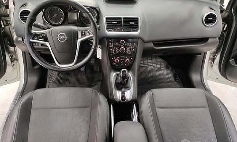 Opel Meriva B 2010. ...