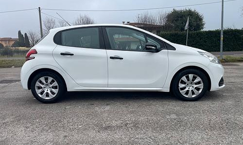 Peugeot 208 Bluehdi ...