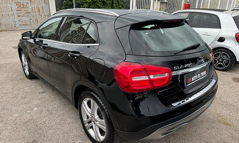 Mercedes-Benz Gla 20...
