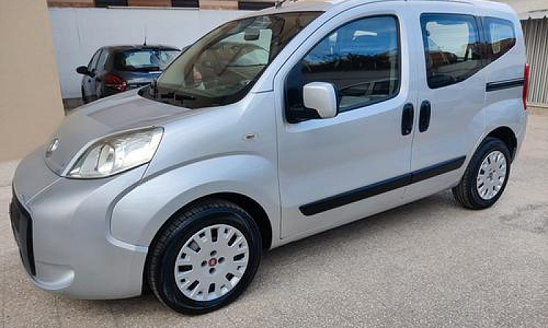 Fiat Qubo 1.3 Mjt 75...