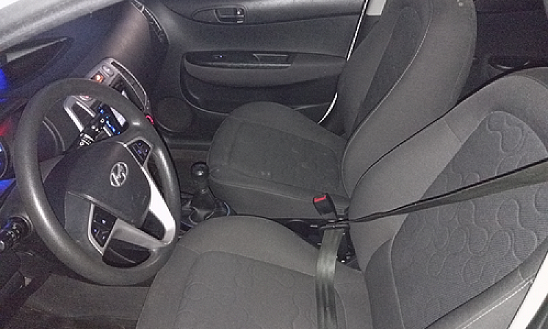 Hyundai I20 2012...