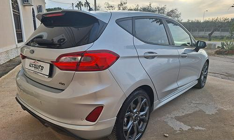 Ford Fiesta 1.5 Tdci...