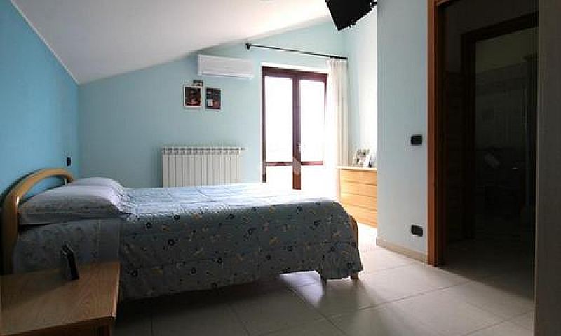 4 Locali A Campodipi...