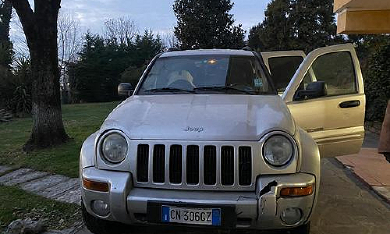 Jeep Cherokee 2.8 Cr...