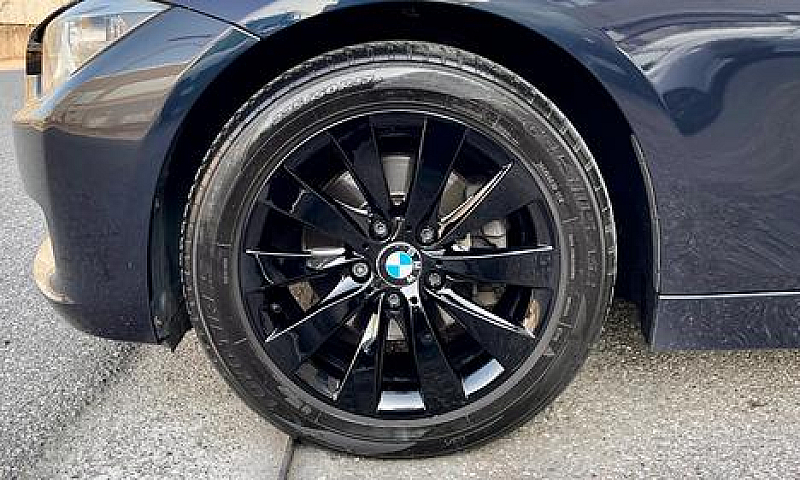 Bmw 320D Touring X-D...