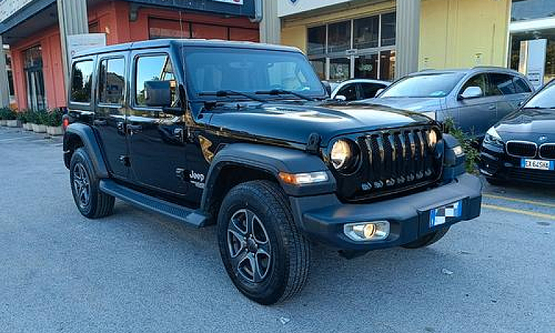 Jeep Wrangler Unlimi...