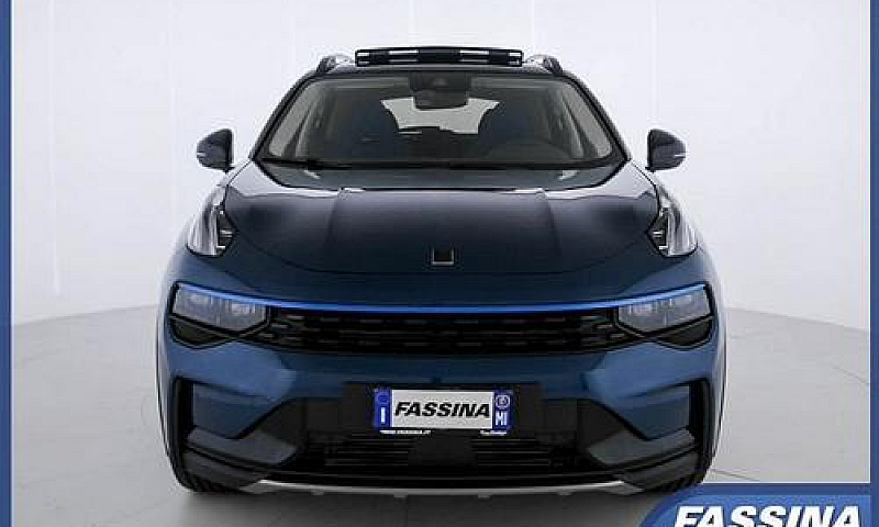 Lynk & Co 01 Phev...