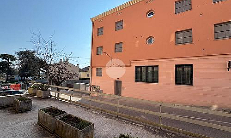 2 Locali A Battaglia...