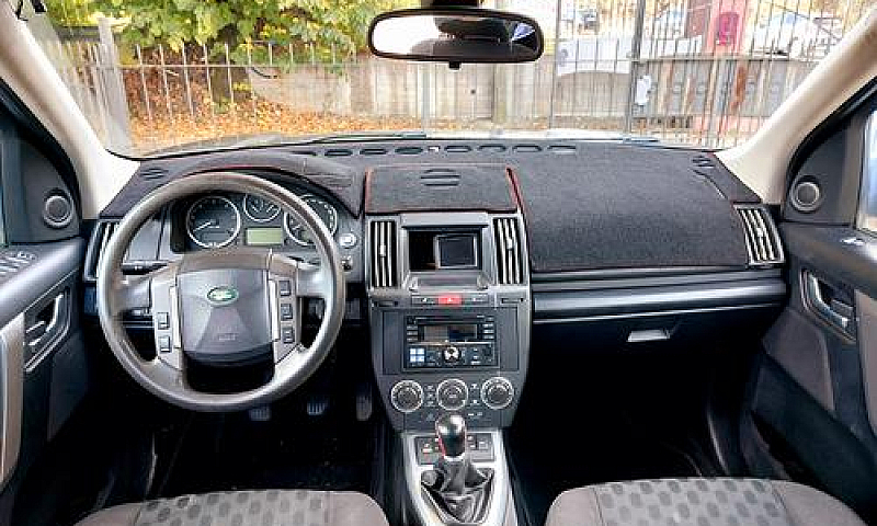 Land Rover Freelande...