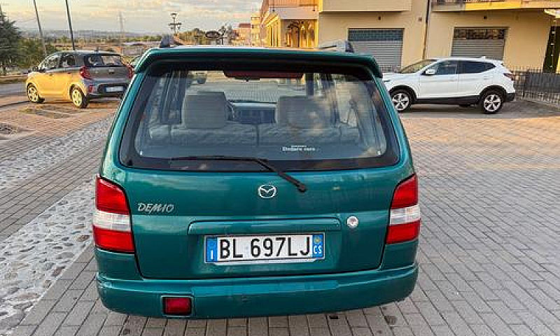 Mazda Demio 1.3I 16V...