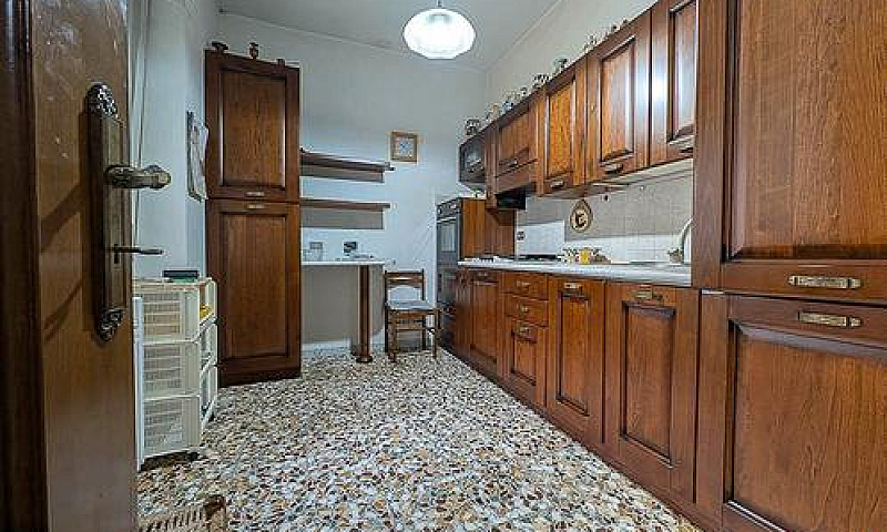 Appartamento - Via S...