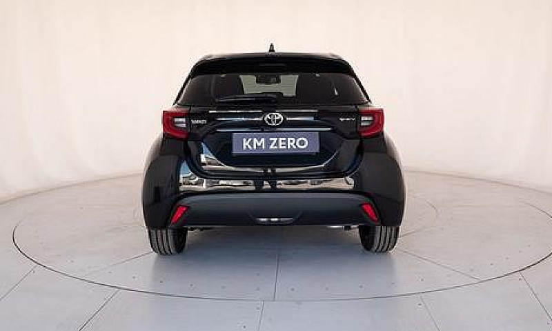 Toyota Yaris 1.5 Hyb...