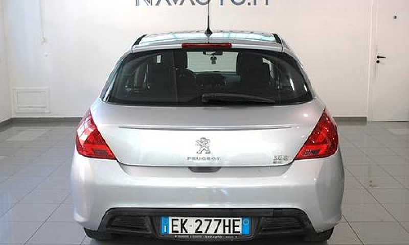 Peugeot 308 1.6 E-Hd...