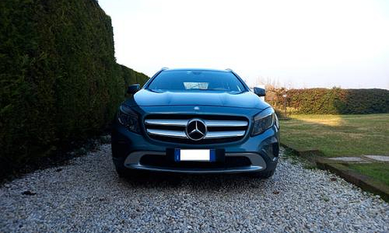 Mercedes Gla (H247)...