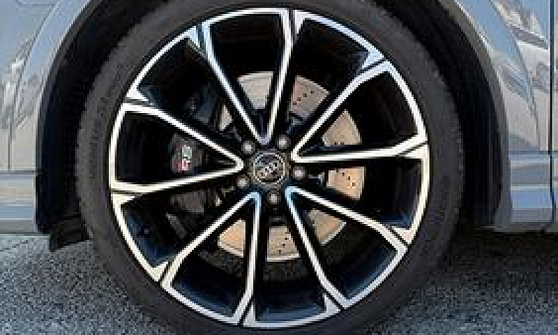 Audi Q3 Rs Q3 Spb Qu...