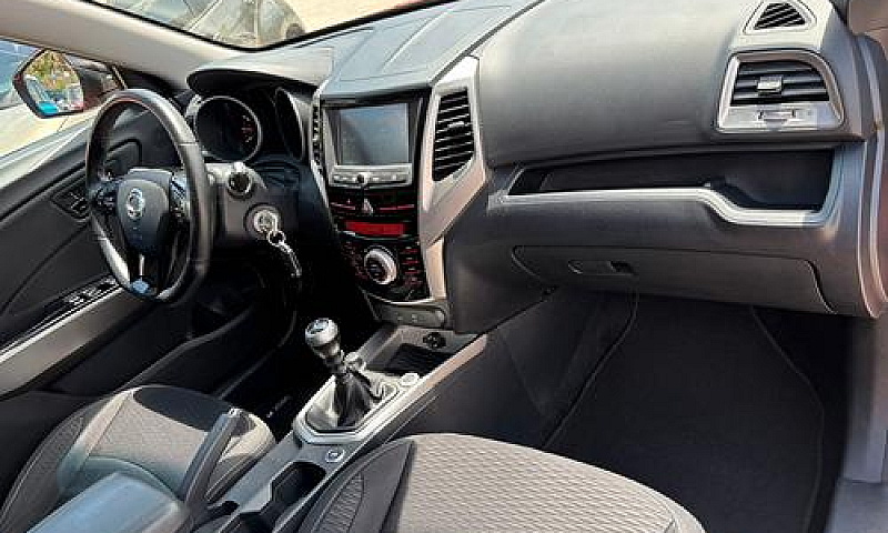 Ssangyong Tivoli 1.6...