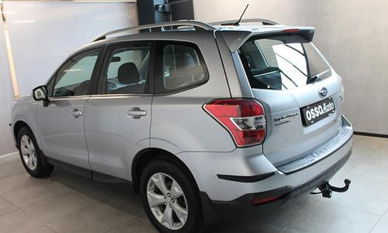 Subaru Forester 2.0 ...