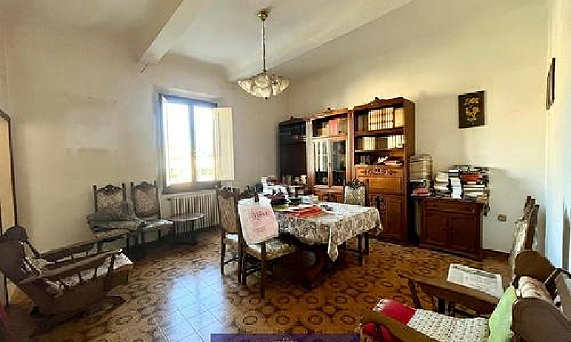 Appartamento A Firen...
