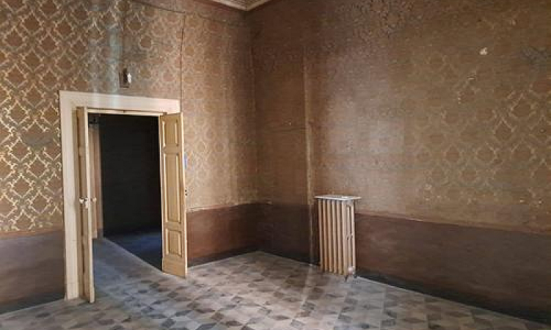 Palazzo - Taranto...