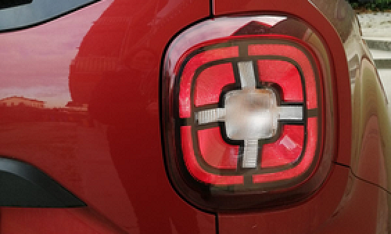 Dacia Duster 15Th An...