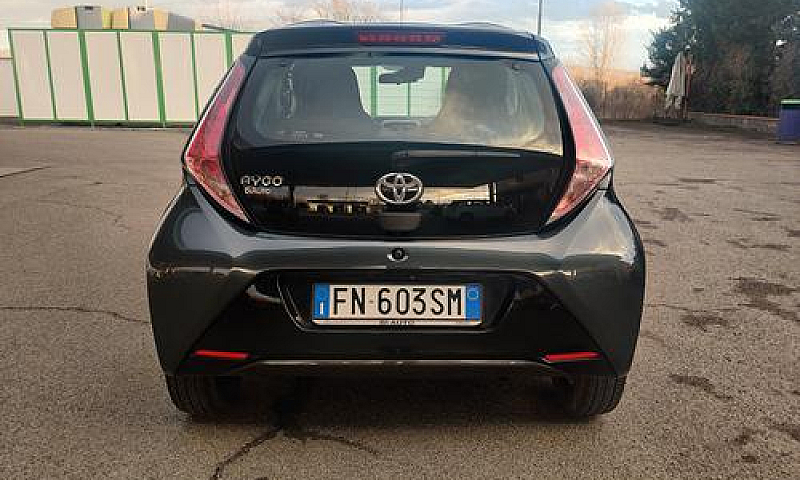 Toyota Aygo 1.0 5 Po...
