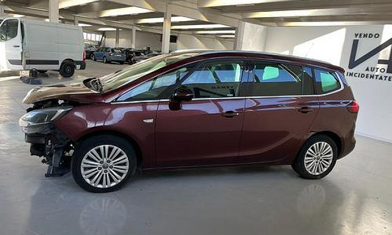 Opel Zafira Tourer 1...