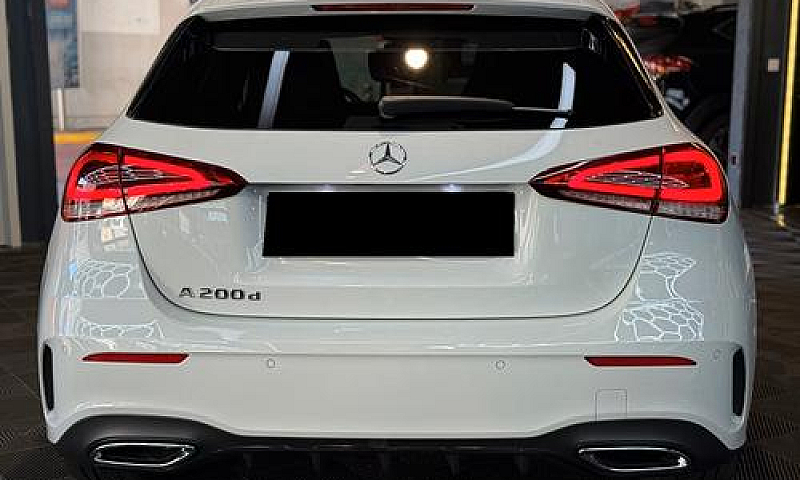 Mercedes-Benz A 200 ...