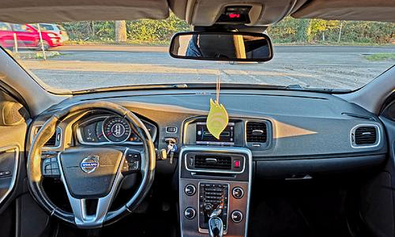 Volvo V60 D4 Geartro...