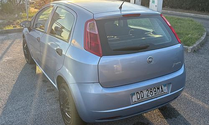 Auto Fiat Grande Pun...