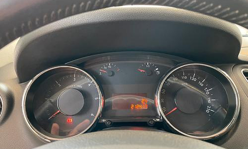 Peugeot 5008 1.6 Hdi...