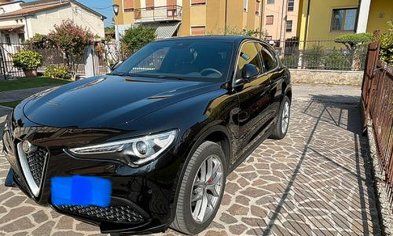 Stelvio 2.0 200Cv Q4...