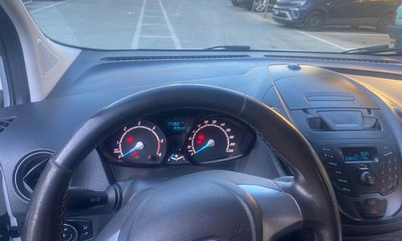 Ford Transit Courier...