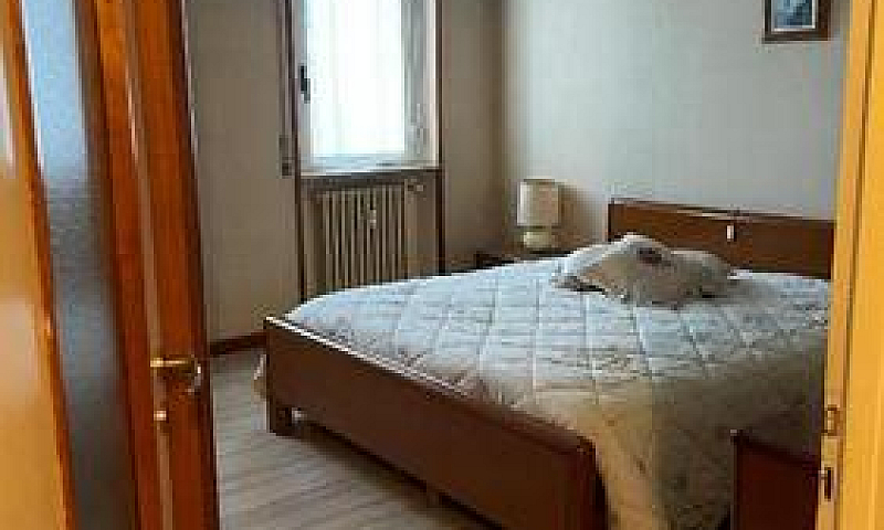 Trilocale Con Balcon...