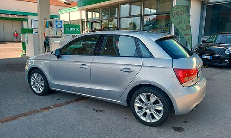 Audi A1 1.6 Tdi S Tr...