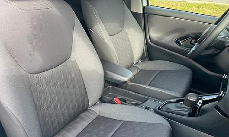 Toyota Yaris 1.5 Hyb...