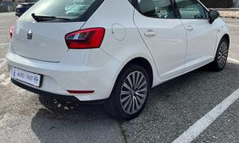 Seat Ibiza 5P Connec...